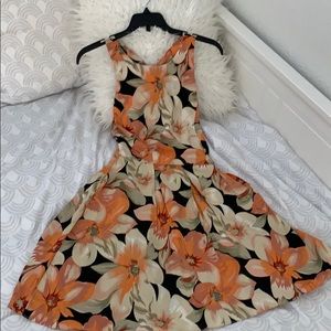 Super Cute Floral Summer Dress Size: Small